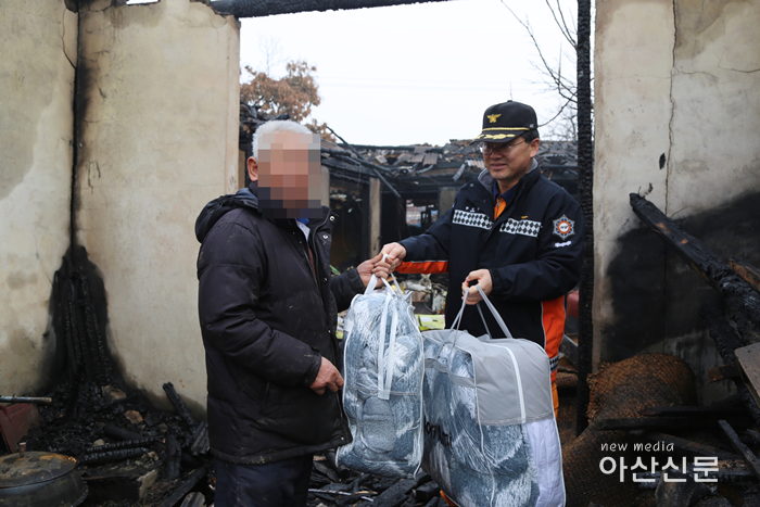 따뜻한 손길 나눠).png