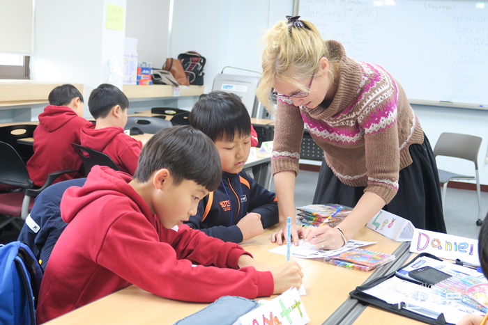 2. 2017년 영어캠프 수료식(순천향대.선문대) - 2번 사진.png