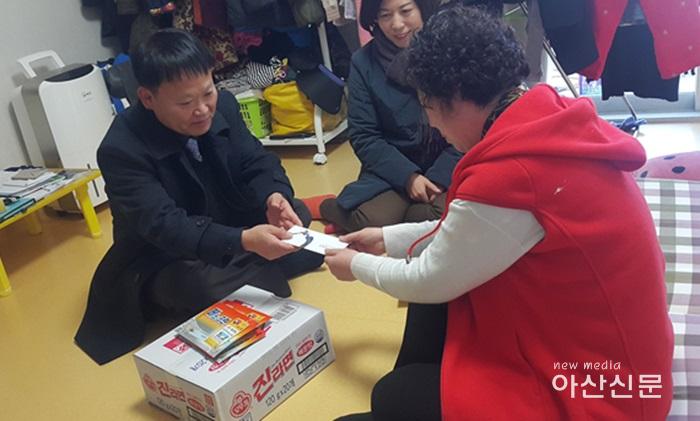 2. 현대모비스(주)후원품전달사진.jpg