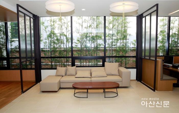 사진 2. 산학협력관 학생중심 창의 학습공간#1_수정.jpg