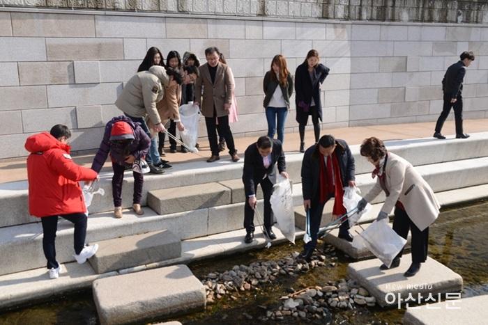 쓰레기 줍기.JPG