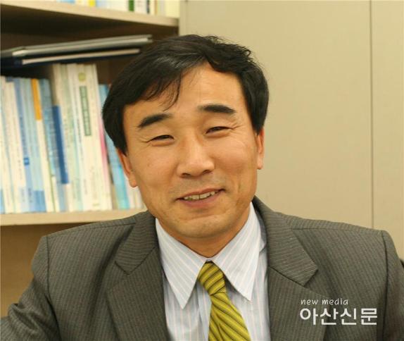 제5대_전성환_충남문화산업진흥원_원장.jpg