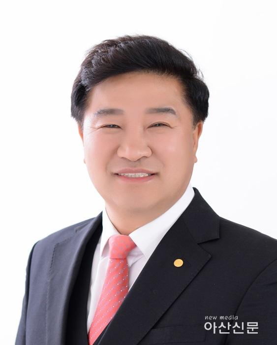 지용기 사진.jpg