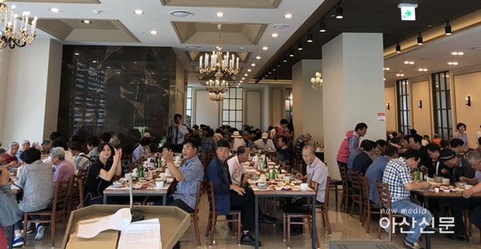 1. 배방읍 행복키움, 효잔치.jpg