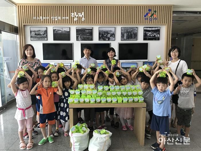 1. 탕정면, 불우이웃돕기 성금 전달식(세계로 어린이집).JPG