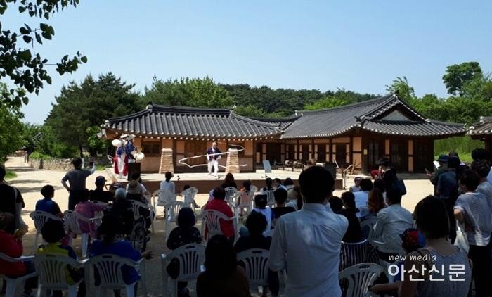 2. 아산 외암마을과 저잣거리 9월 공연 및 체험 - 1번 사진.jpg