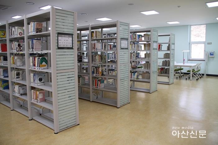 2. 시립도서관, 보유 장서 및 이용 통계 발표.jpg