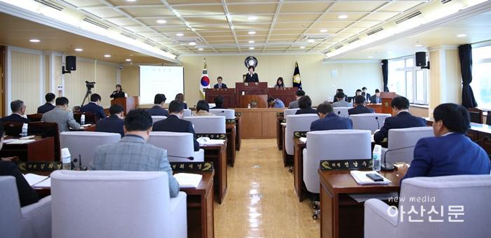 제207회 임시회 제4차 본회의.JPG