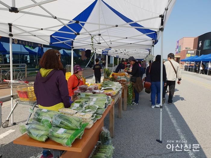 2-1. 기업과 함께하는 로컬푸드 직매장 야외 개장.jpg