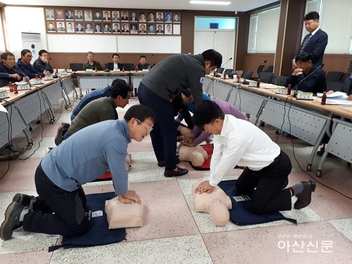 8. 심폐소생술실습교육.jpg