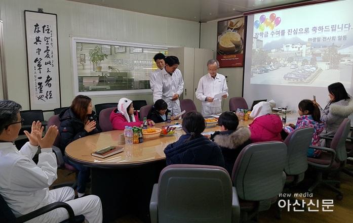 6. (주)광일 천사회, 장학금 수여.jpg