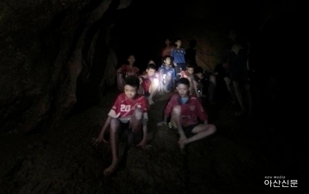 태국 동굴 소년들.jpg