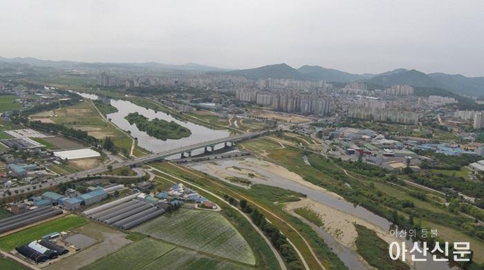 3. 낚시,곡교천 전경사진 (1).jpg