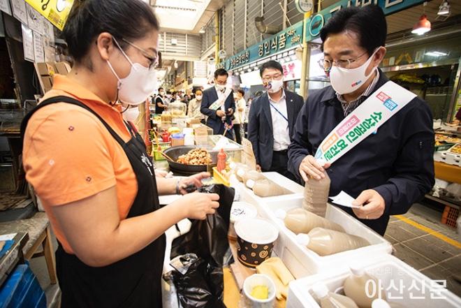 0908_박경귀 시장_04.JPG