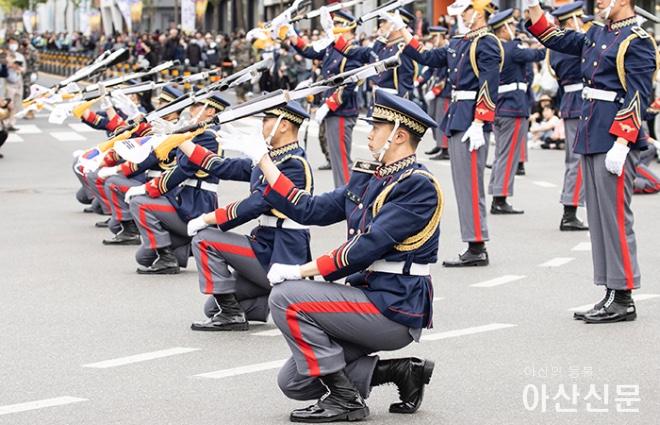 0428_의장 퍼레이드_02.jpg