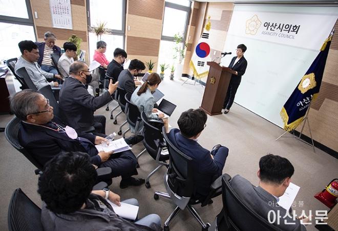 0516_김희영 의장_02.jpg