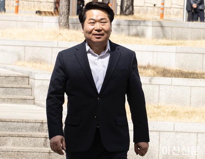 0607_조병옥 조형물_07.jpg