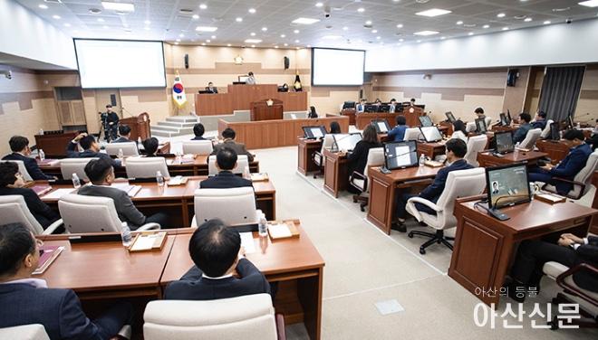 1016_아산시의회_01.jpg