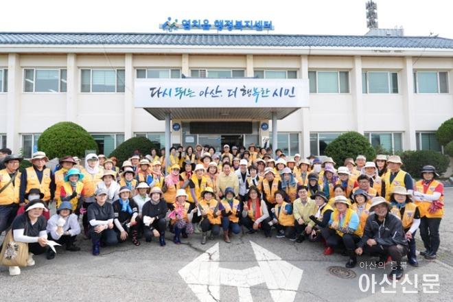 2. 시민·장병 등 아산시 수해 복구 동참… “아직 도움의 손길 절실” (2).jpg